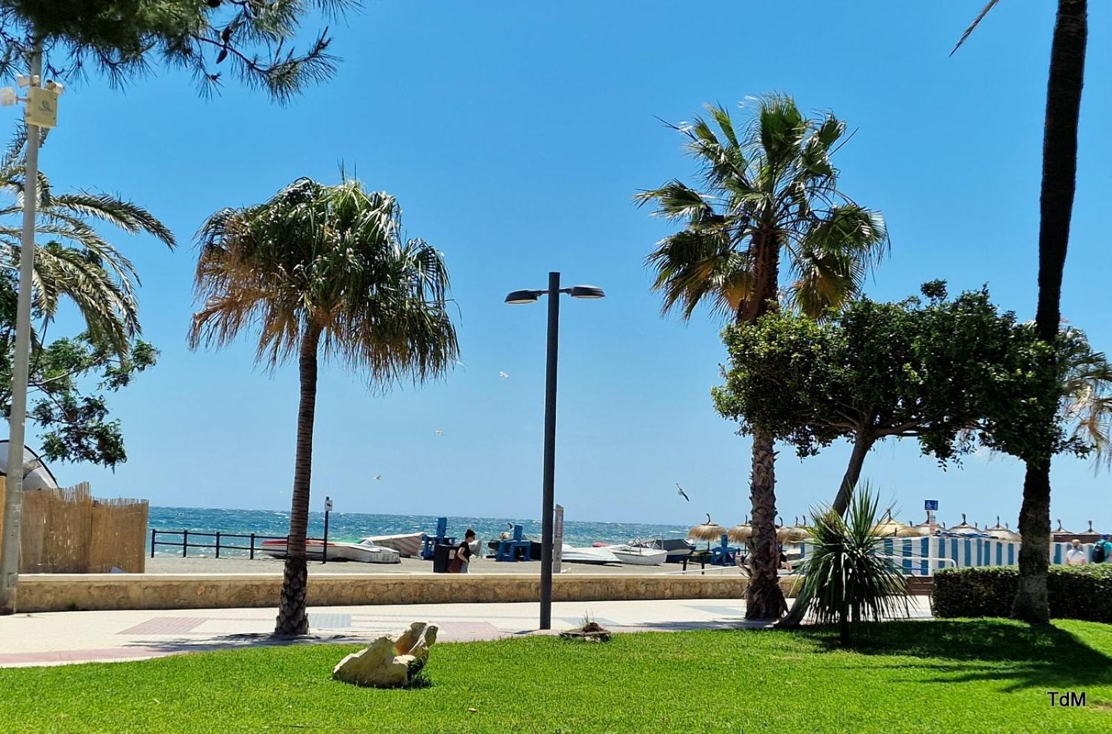 Apartment Caradridos Torre Del Mar Centro 1 Minute From The Beach Exterior photo